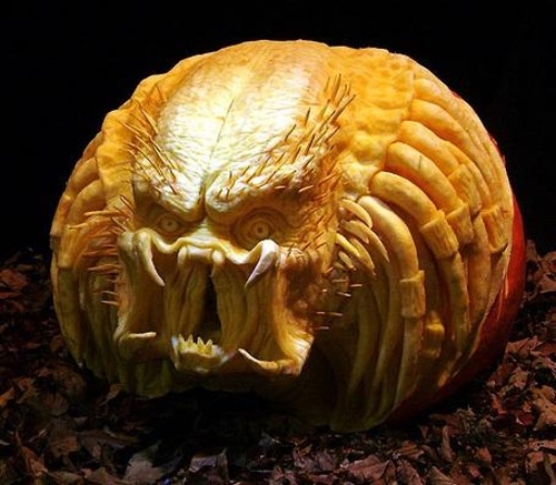 predator-pumpkin-face