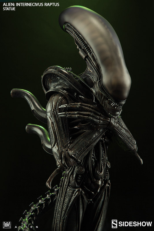 alien-internecivus-raptus-statue-200464-02