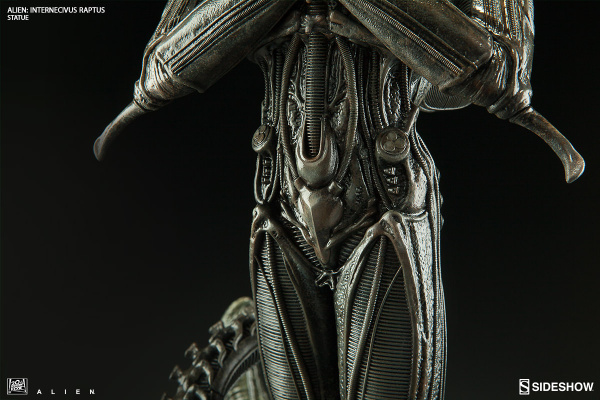 alien-internecivus-raptus-statue-200464-12