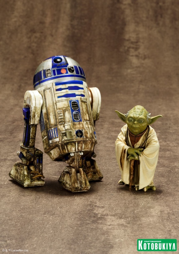 yoda-and-r2-d2-statue-set-002