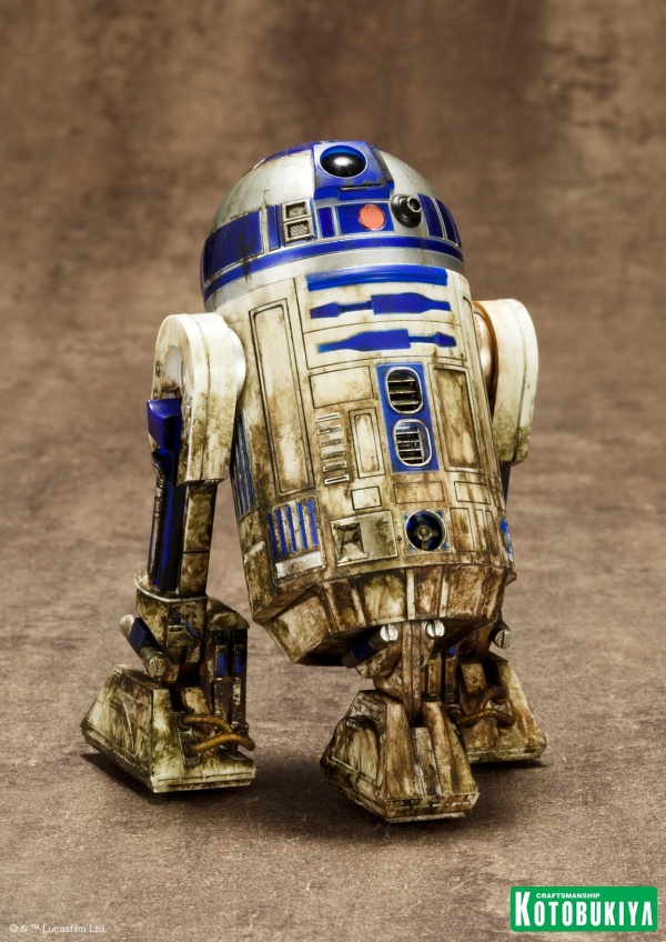 yoda-and-r2-d2-statue-set-006