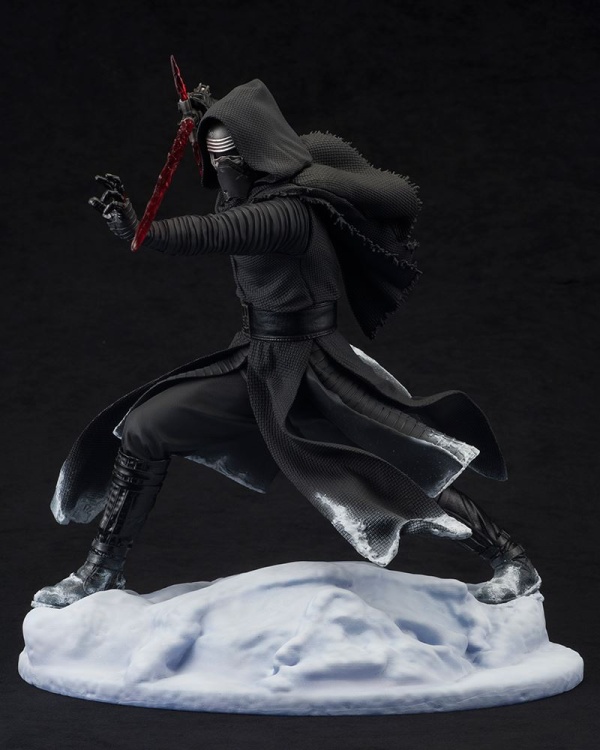 ARTFX-Kylo-Ren-Statue-003