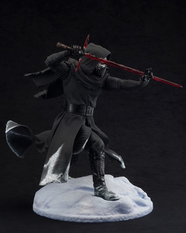 ARTFX-Kylo-Ren-Statue-005