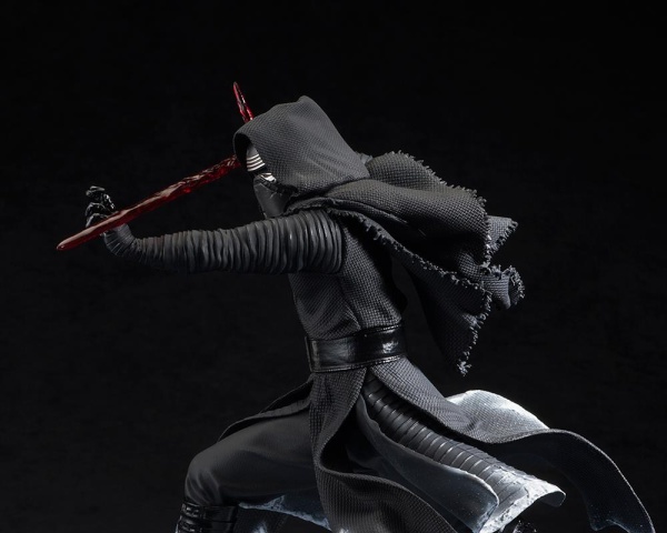 ARTFX-Kylo-Ren-Statue-010