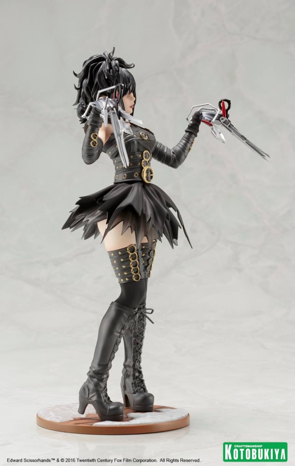 Koto-Female-Edward-Scissorhands-Statue-003