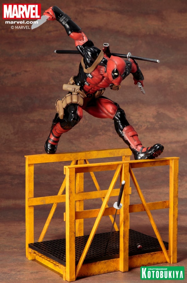 Super-Deadpool-ARTFX-Statue-007